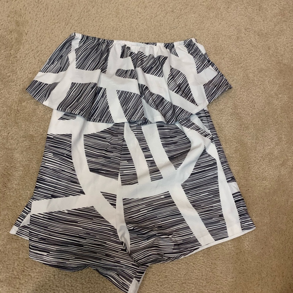 Shorts romper with pockets NEW